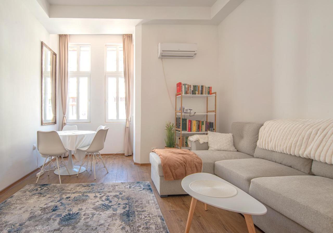 Supreme Luxury Top Central 1 Bedroom Apartment Софія Екстер'єр фото